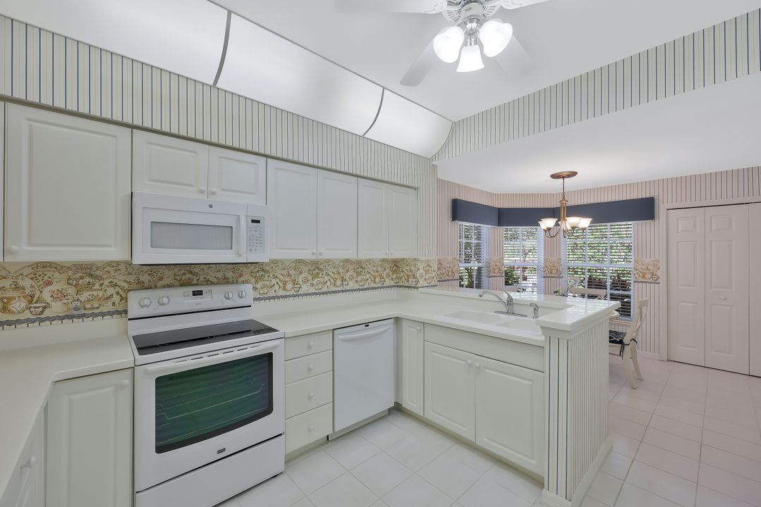 180 Via Perignon, Naples, FL 34119