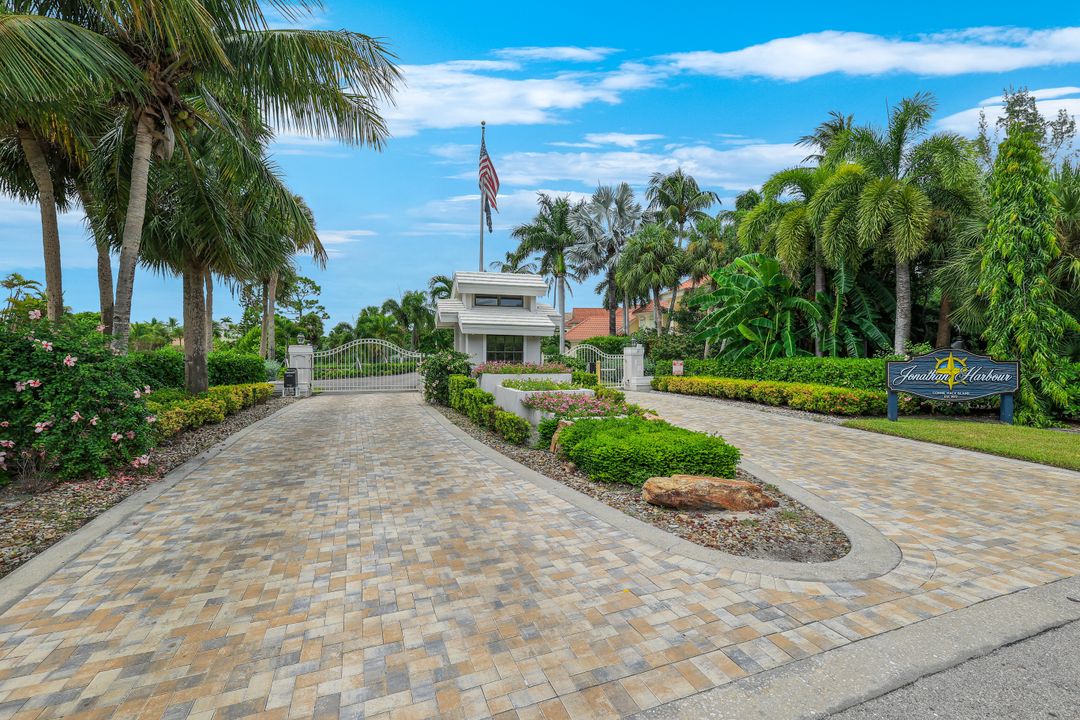 17036 Marina Cove Ln, Fort Myers, FL 33908