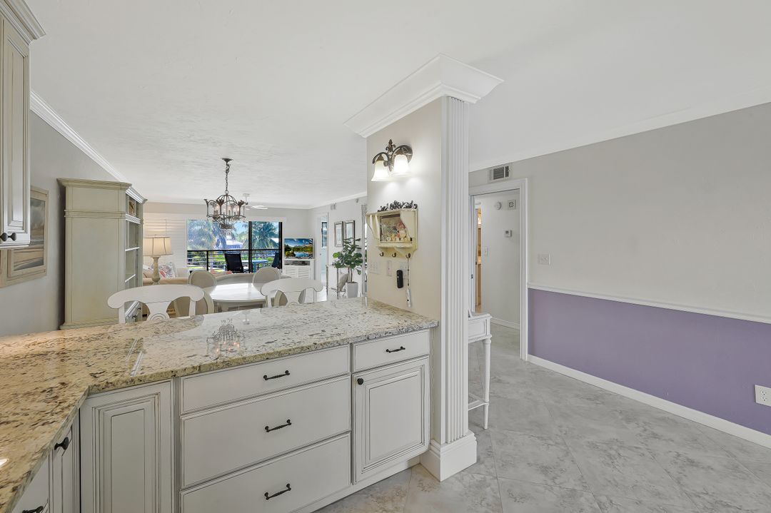 226 3rd St #206, Bonita Springs, FL 34134