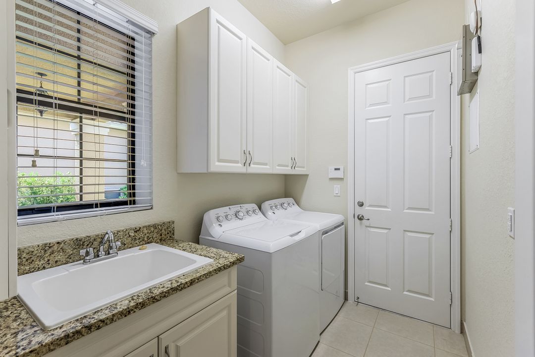 13644 Mandarin Cir, Naples, FL 34109