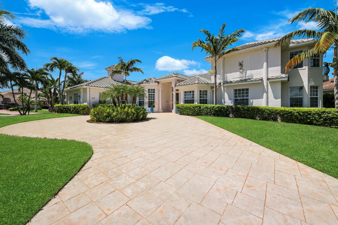 2819 El Dorado Pkwy W, Cape Coral, FL 33914