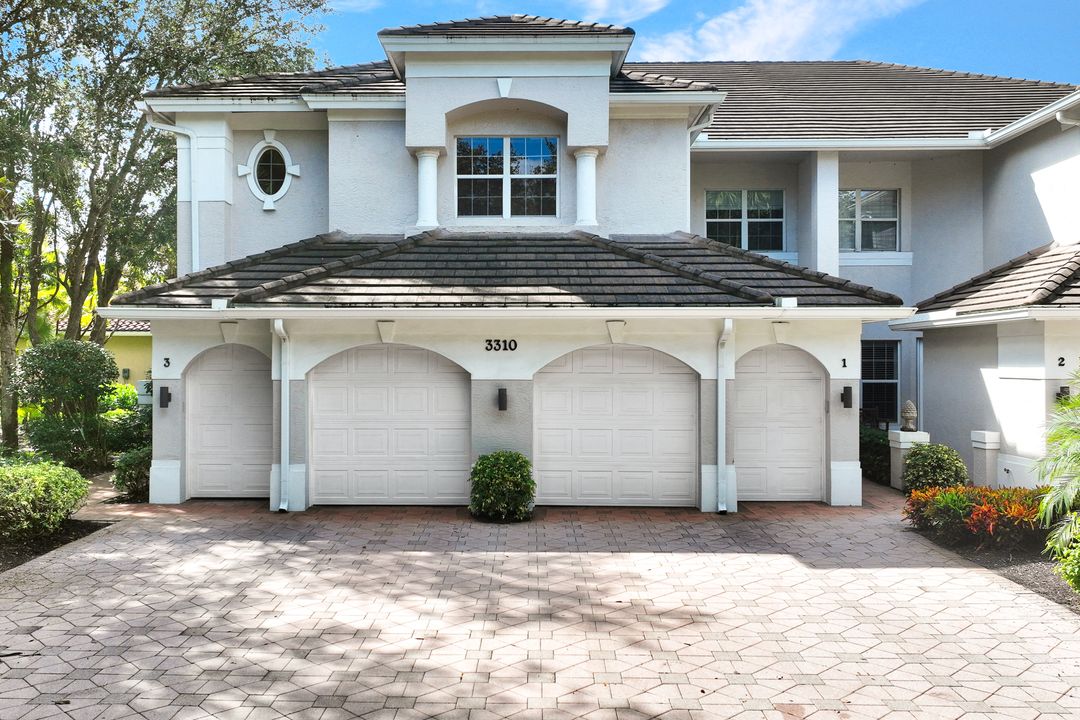 3310 Hamlet Dr #3, Naples, FL 34105