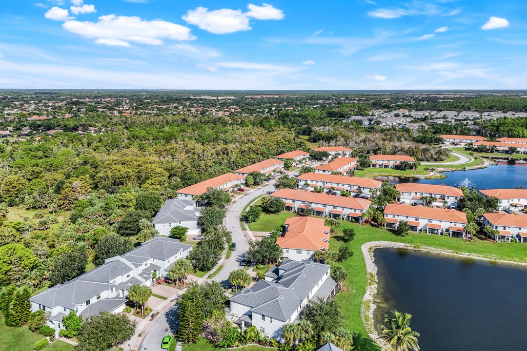 15239 Summit Pl Cir, Naples, FL 34119