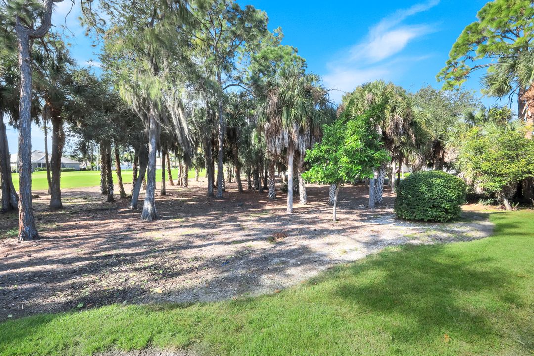 12694 Fox Ridge Dr, Bonita Springs, FL 34135