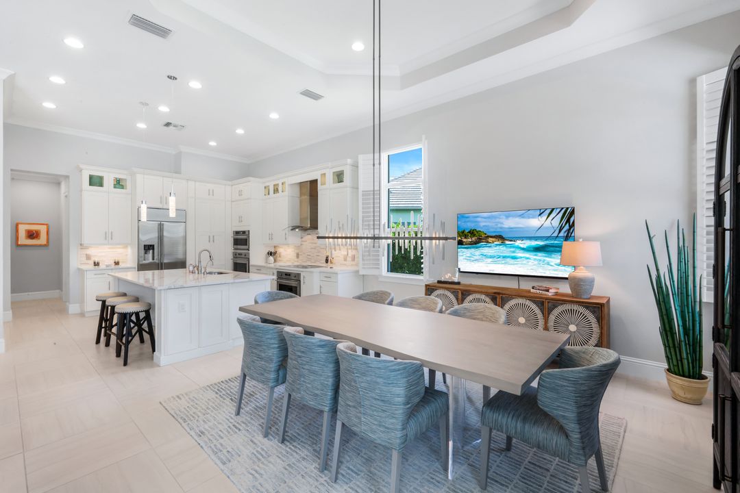 5798 Anegada Dr, Naples, FL 34113