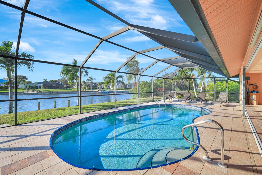 1940 SE 6th Ave, Cape Coral, FL 33990