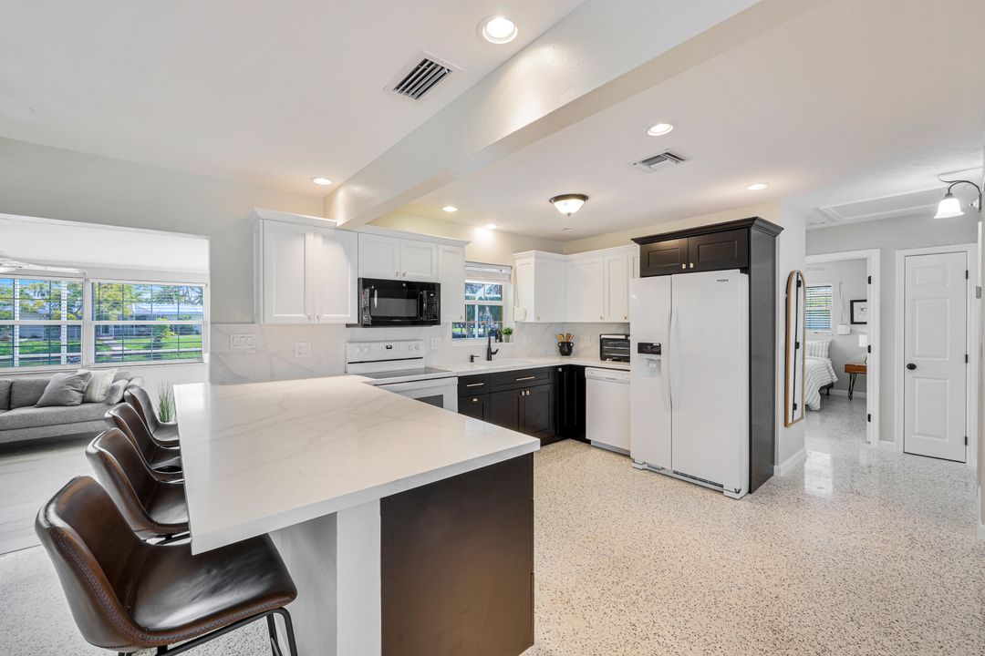 1720 Cascade Way, North Fort Myers, FL 33917