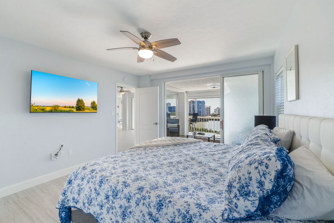 5501 Heron Point Dr #904, Naples, FL 34108