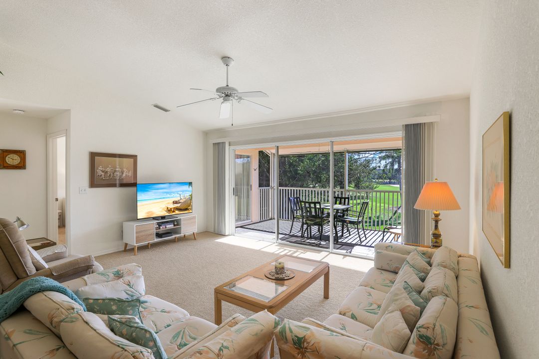 628 Woodshire Ln #G4, Naples, FL 34105