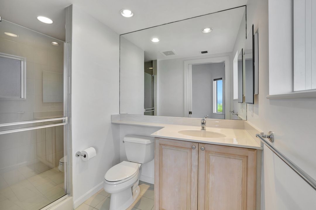 1060 Borghese Ln #2001, Naples, FL 34114