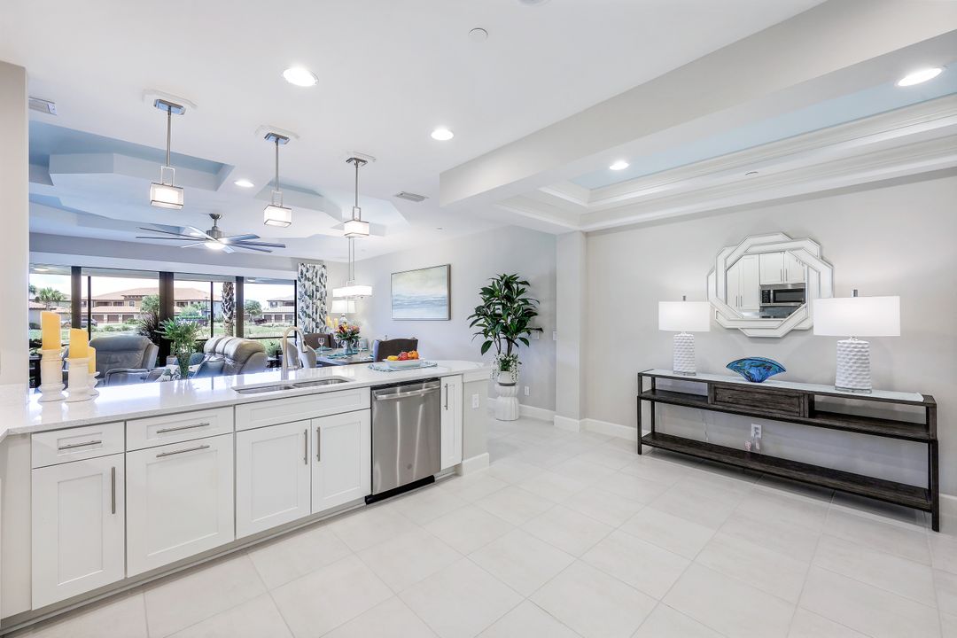 9650 Montelanico Loop #102, Naples, FL 34119