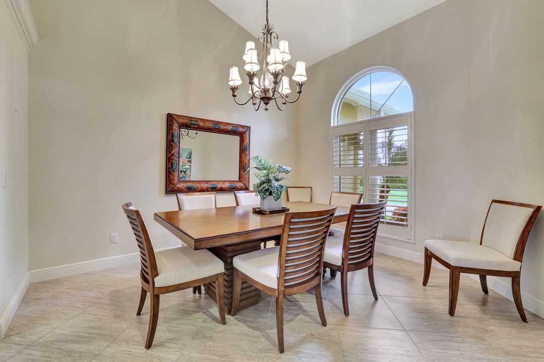680 Thrush Ct, Marco Island, FL 34145
