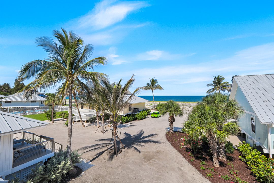 24 Beach Homes, Captiva, FL 33924