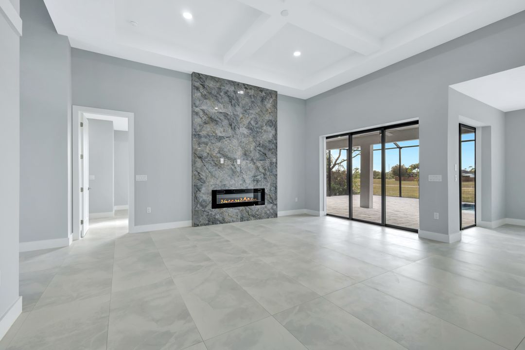 3840 NW 43rd Pl, Cape Coral, FL 33993