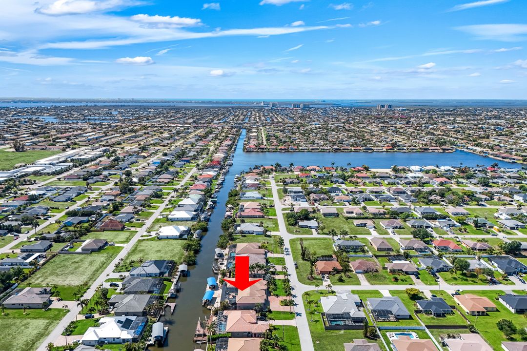 4025 SW 11th Ave, Cape Coral, FL 33914