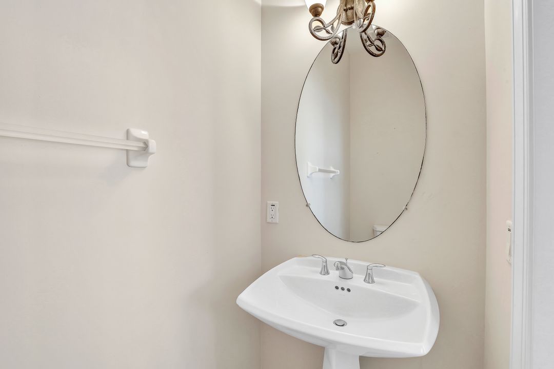 10513 Bellagio Dr, Fort Myers, FL 33913
