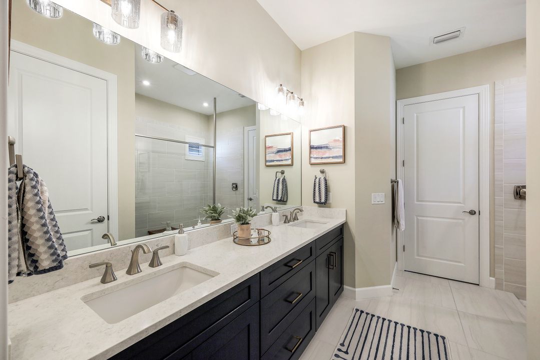 8880 Scarlotti Pl, Naples, FL 34119