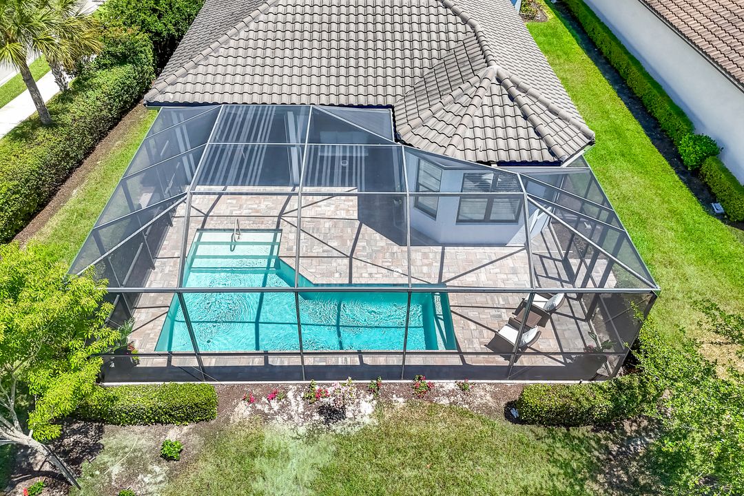 8396 Promoso Ct, Naples, FL 34114