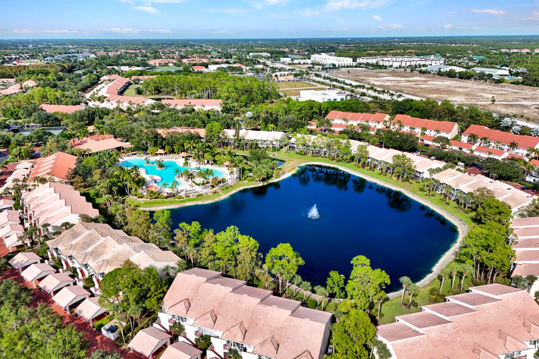 2372 Hidden Lake Dr #08, Naples, FL 34112