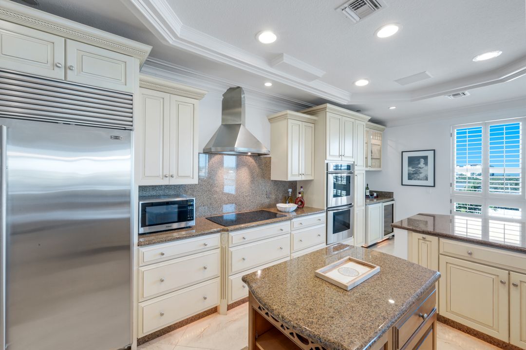 160 Palm St #PH 5, Marco Island, FL 34145