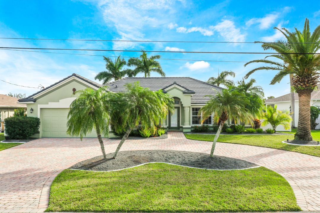 3325 SW 5th Pl, Cape Coral, FL 33914