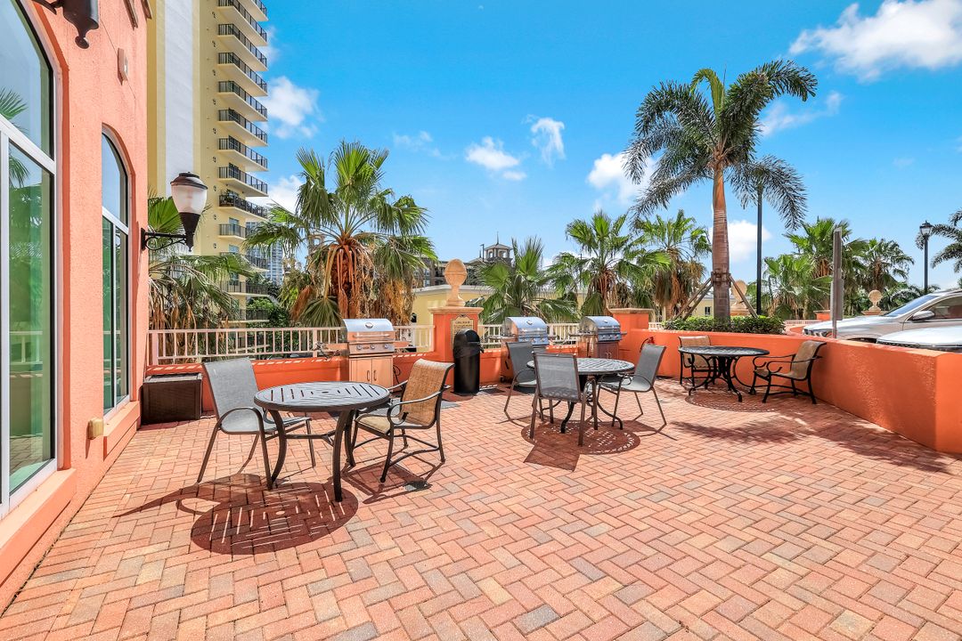 2743 First St #2303, Fort Myers, FL 33916
