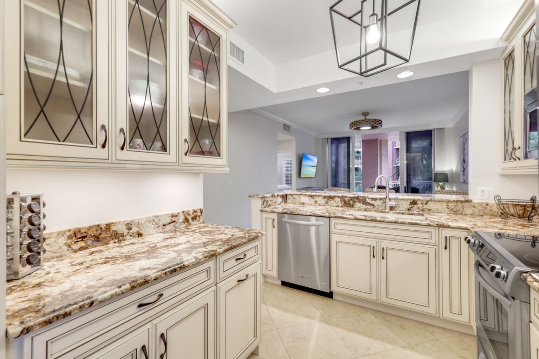 401 Bayfront Pl #3301, Naples, FL 34102