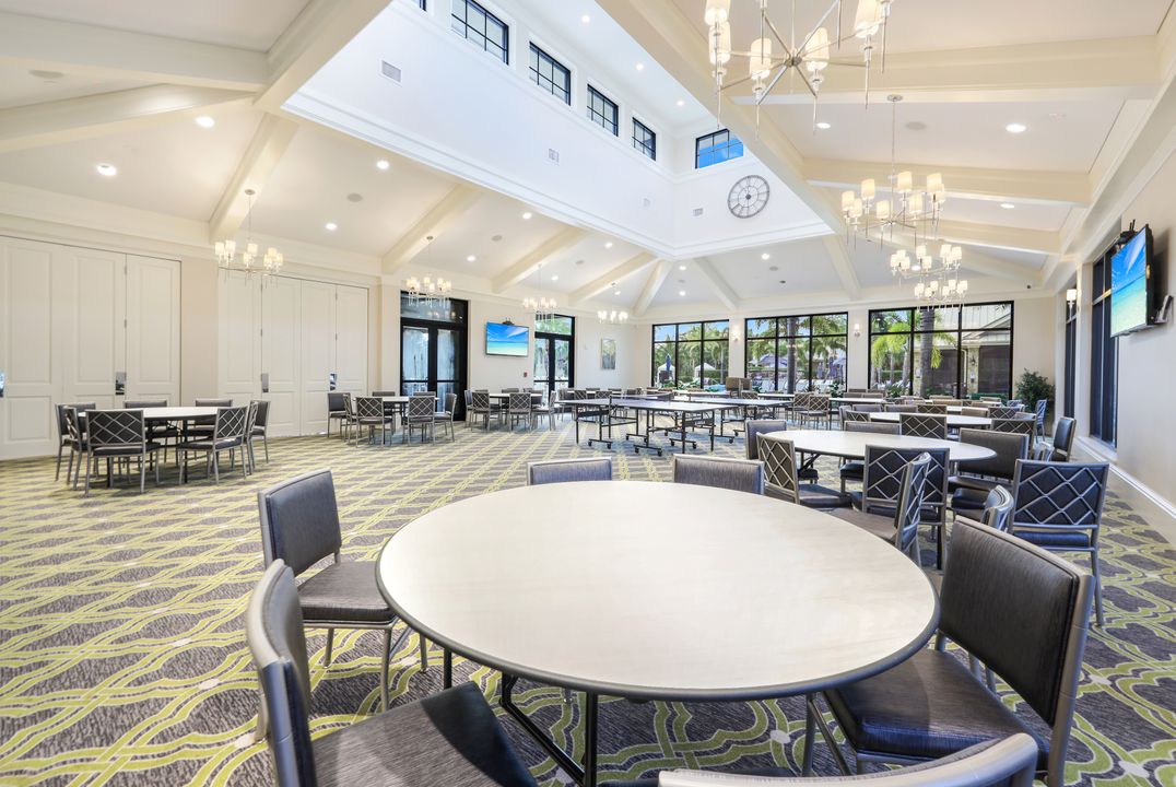 7408 Winding Cypress Dr, Naples, FL 34114