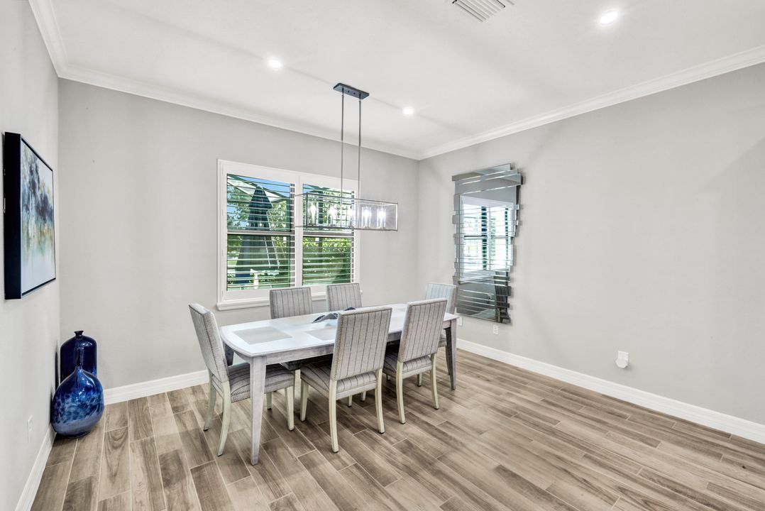 28007 Kerry Ct, Bonita Springs, FL 34135