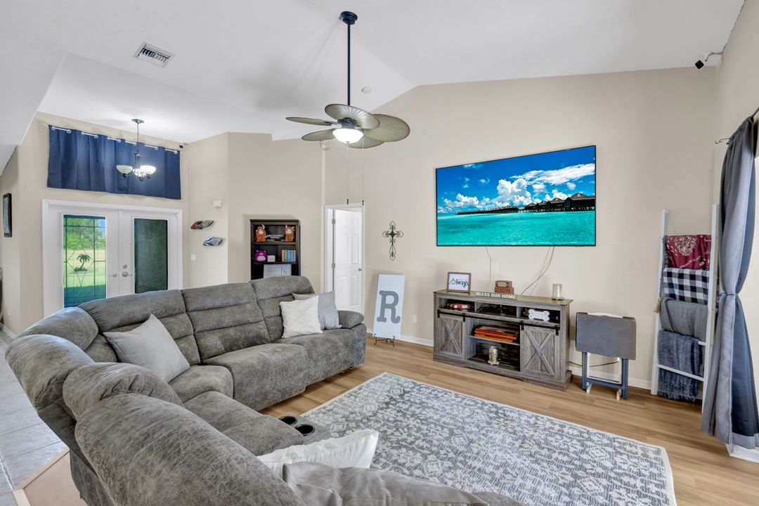1121 NW 27th Ave, Cape Coral, FL 33993
