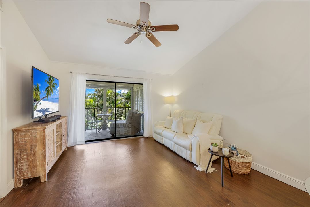 8336 Charter Club Cir #10, Fort Myers, FL 33919