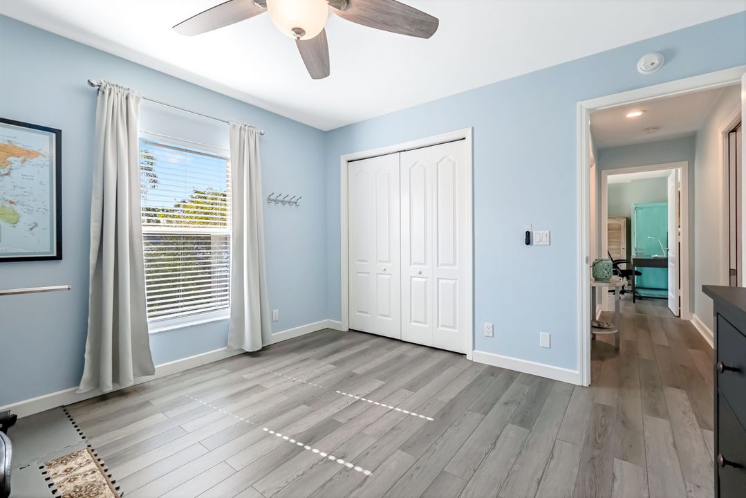 524 Lake Louise Cir #504, Naples, FL 34110