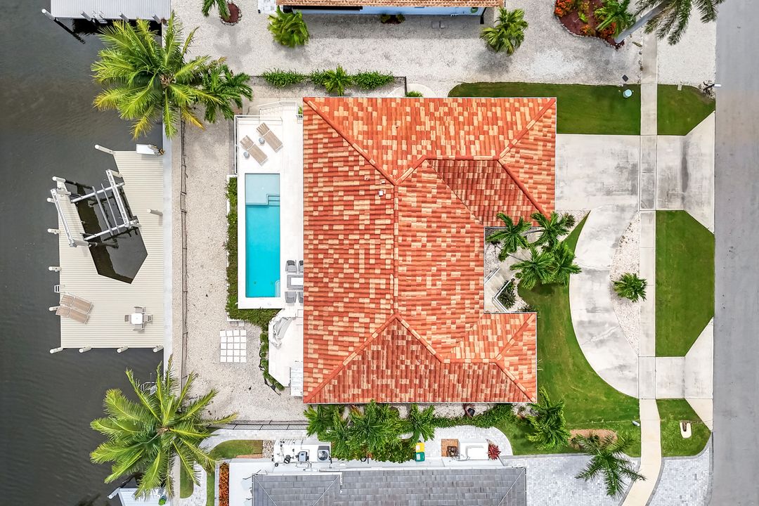 1048 Cottonwood Ct, Marco Island, FL 34145