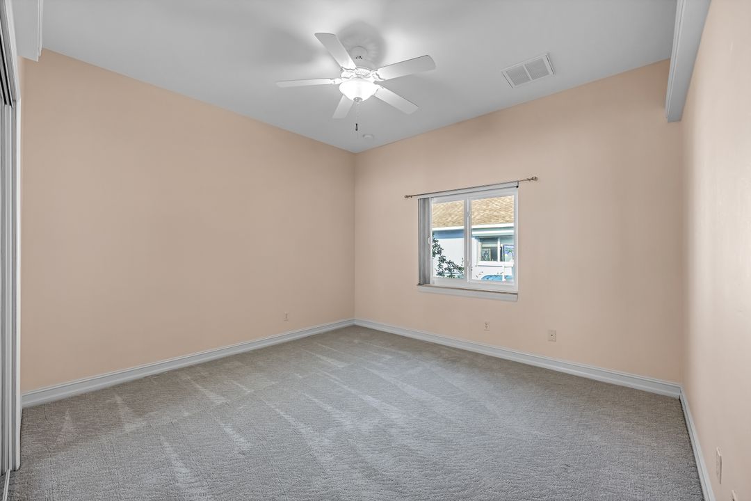 907 NW 18th St, Cape Coral, FL 33993