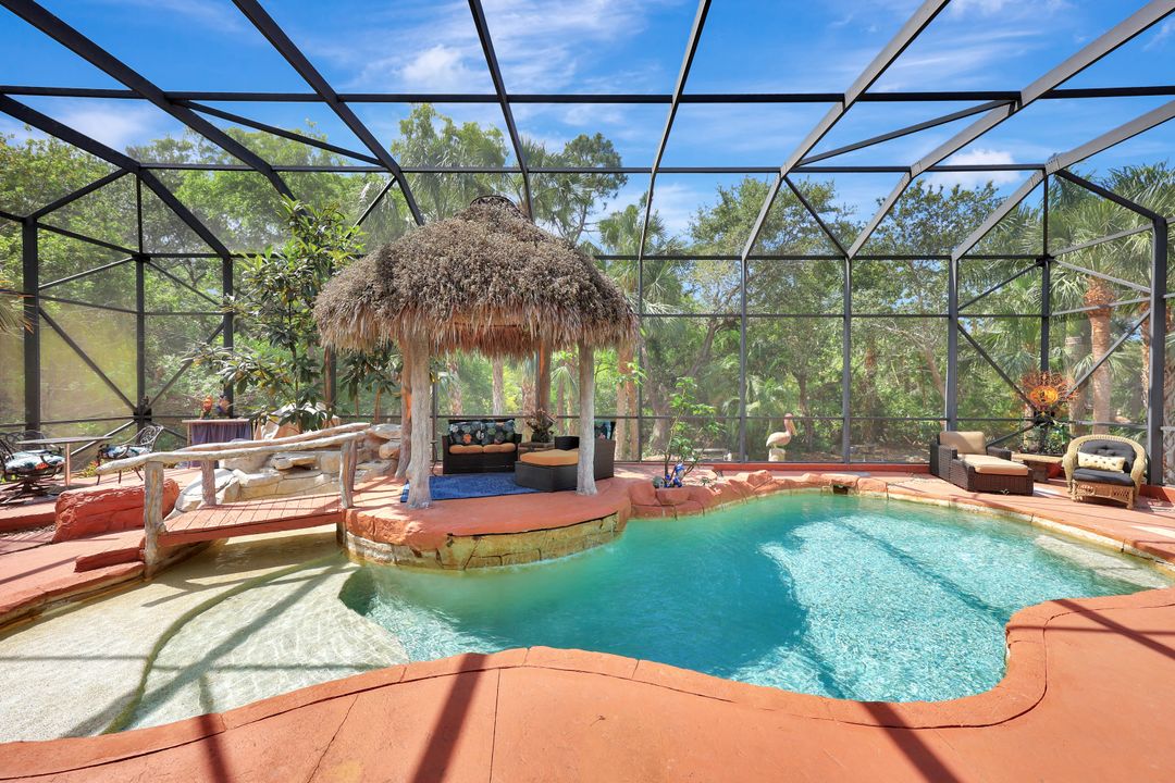 1904 Bethany Pl, Naples, FL 34109