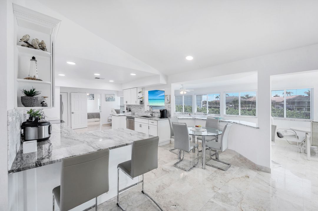 398 Wales Ct, Marco Island, FL 34145