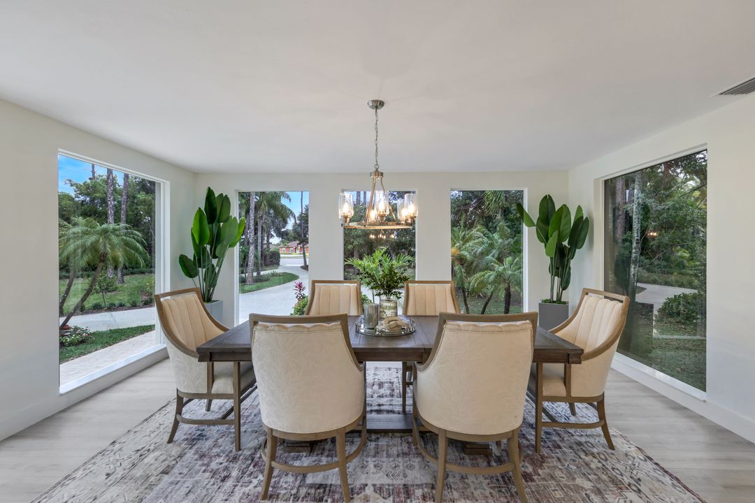 2861 Santa Barbara Blvd, Naples, FL 34116