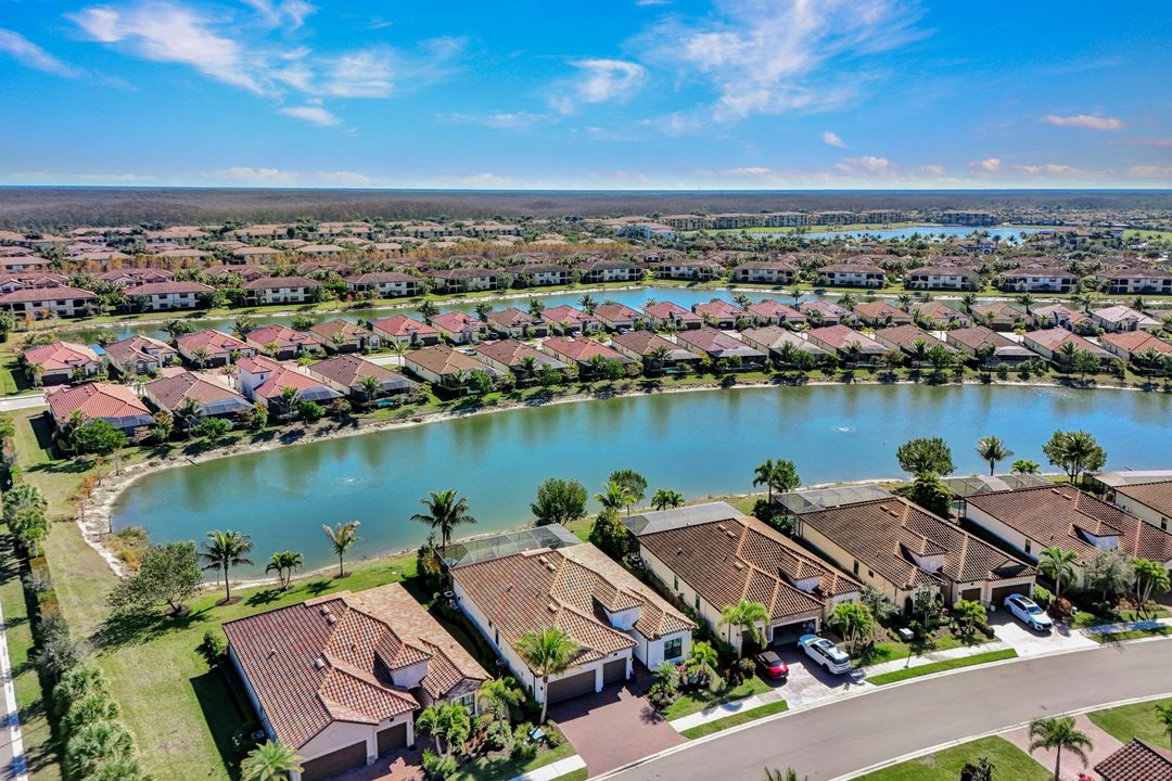 28007 Kerry Ct, Bonita Springs, FL 34135