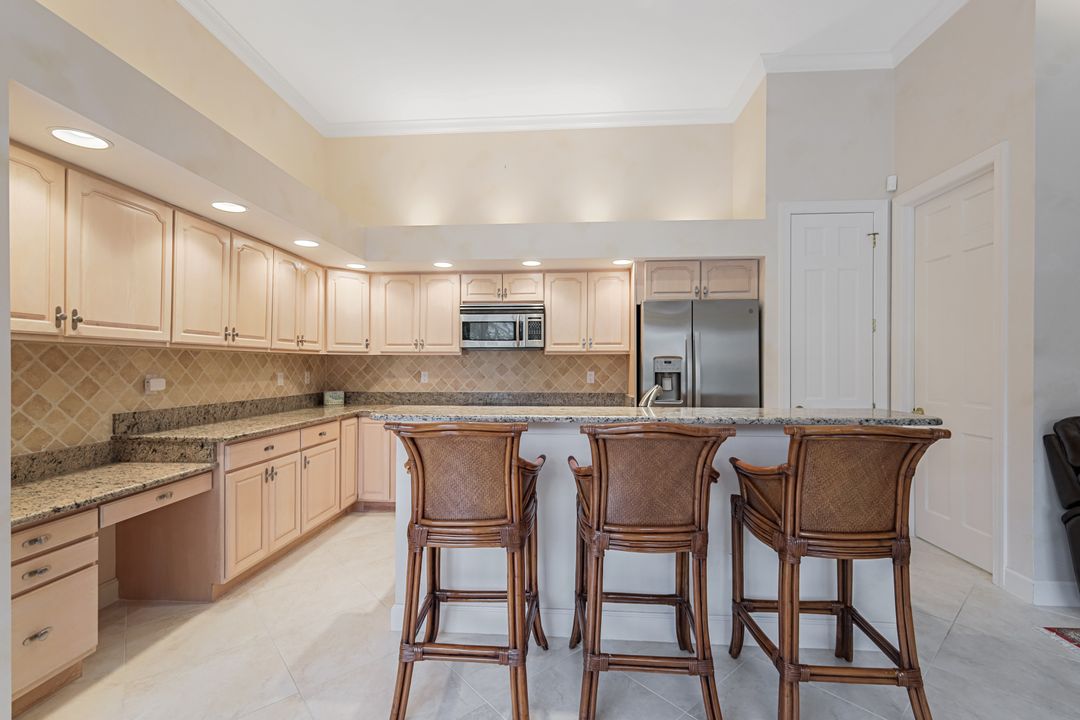 27568 Riverbank Dr, Bonita Springs, FL 34134