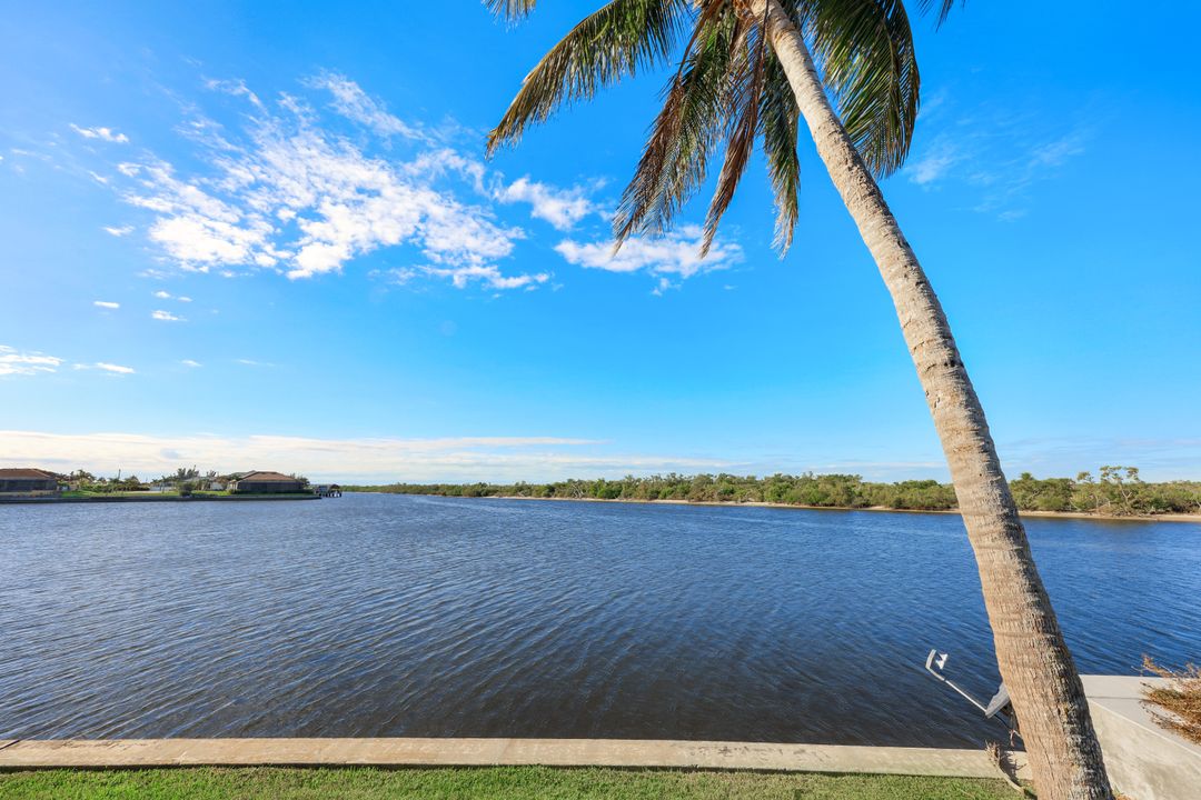 4640 NW 33rd Terrace, Cape Coral, FL 33993