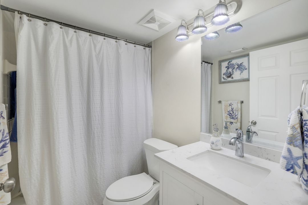 7774 Jewel Ln #103, Naples, FL 34109