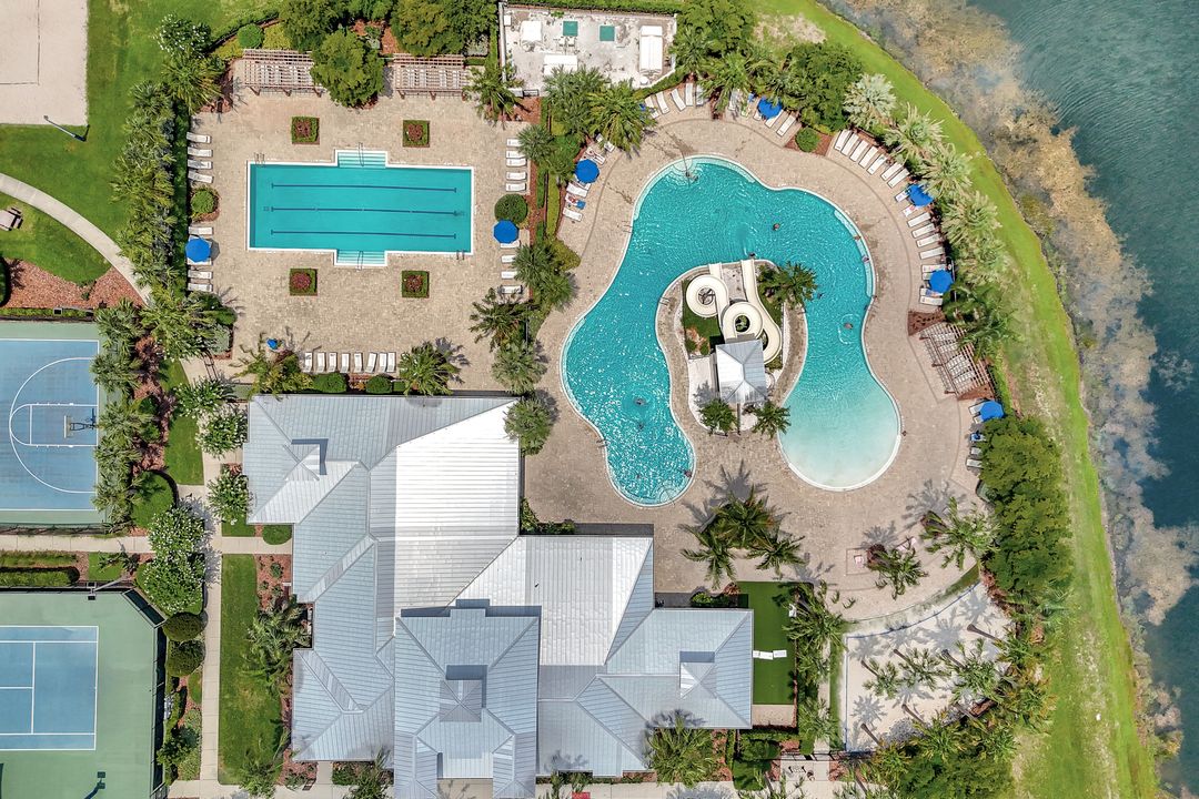 6219 Golden Nettle Dr, Apollo Beach, FL 33572