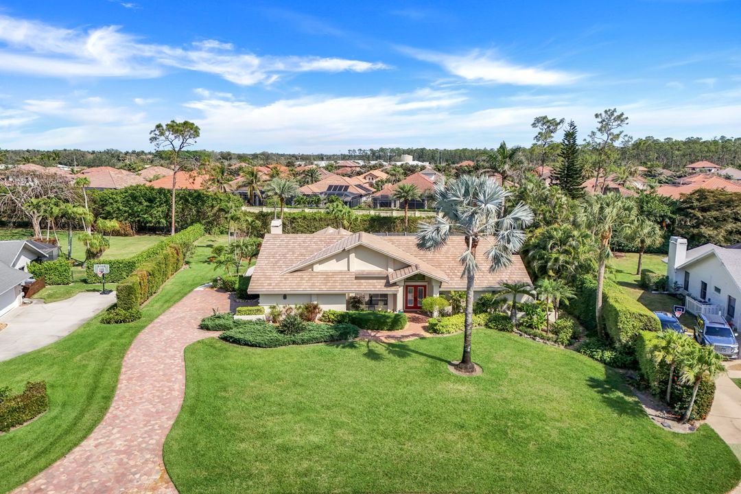 1933 Empress Ct, Naples, FL 34110