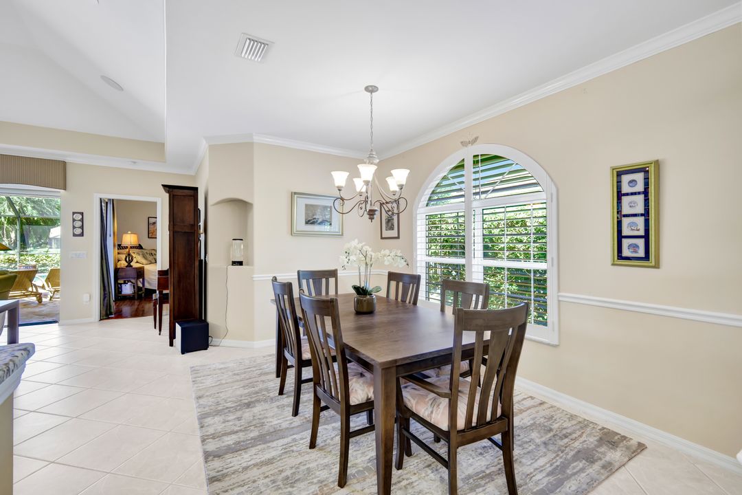 4383 Pomarine Ct, Naples, FL 34119