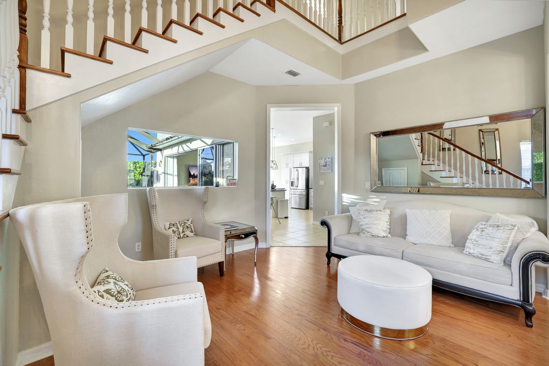 531 105th Ave N, Naples, FL 34108