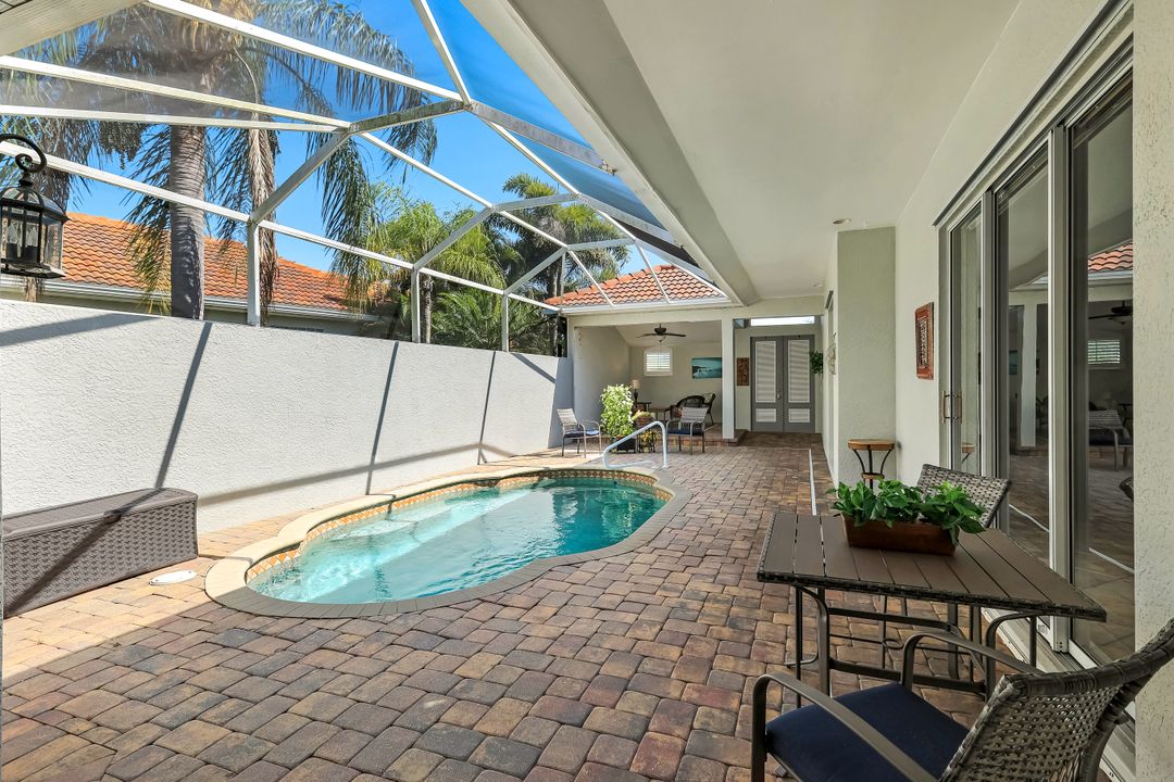 3232 Sundance Cir, Naples, FL 34109