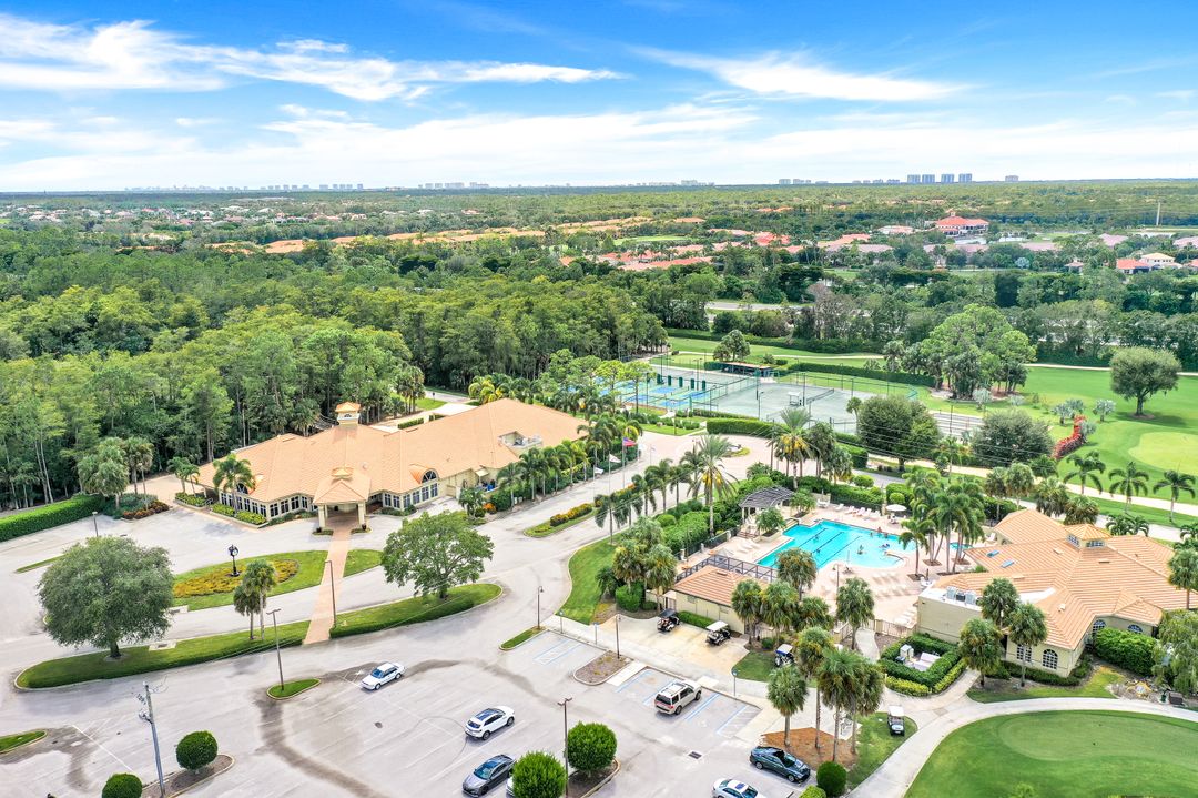 12609 Hunters Ridge Dr, Bonita Springs, FL 34135