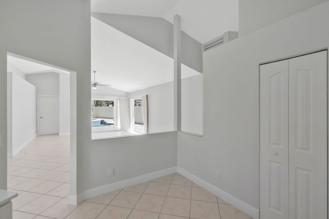 11054 Linnet Ln, Naples, FL 34119