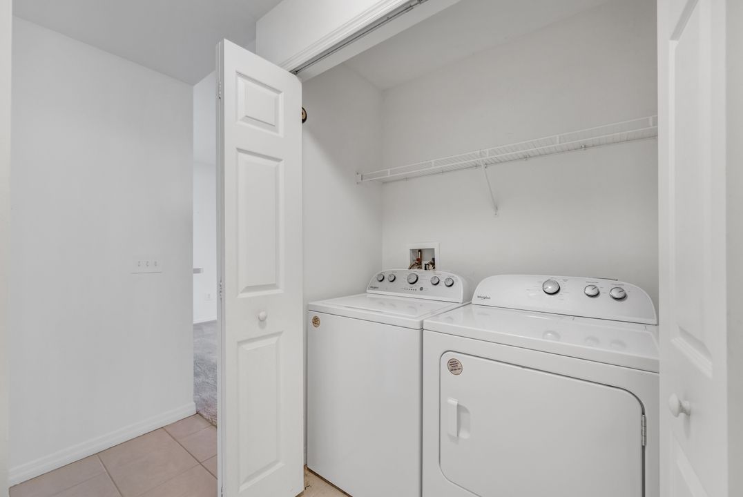 432 Valerie Way #102, Naples, FL 34104