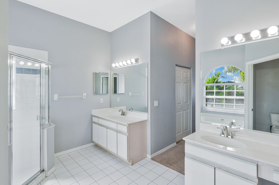 1728 NW 7th Ave, Cape Coral, FL 33993